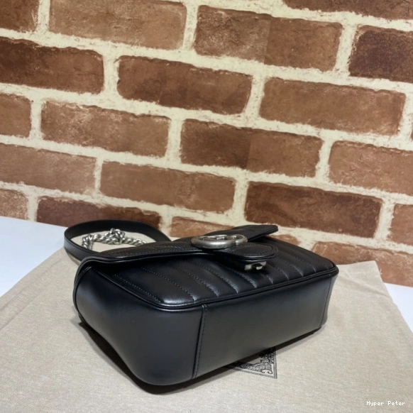 Hyper Peter GUCCI GG Marmont 22CM 0713